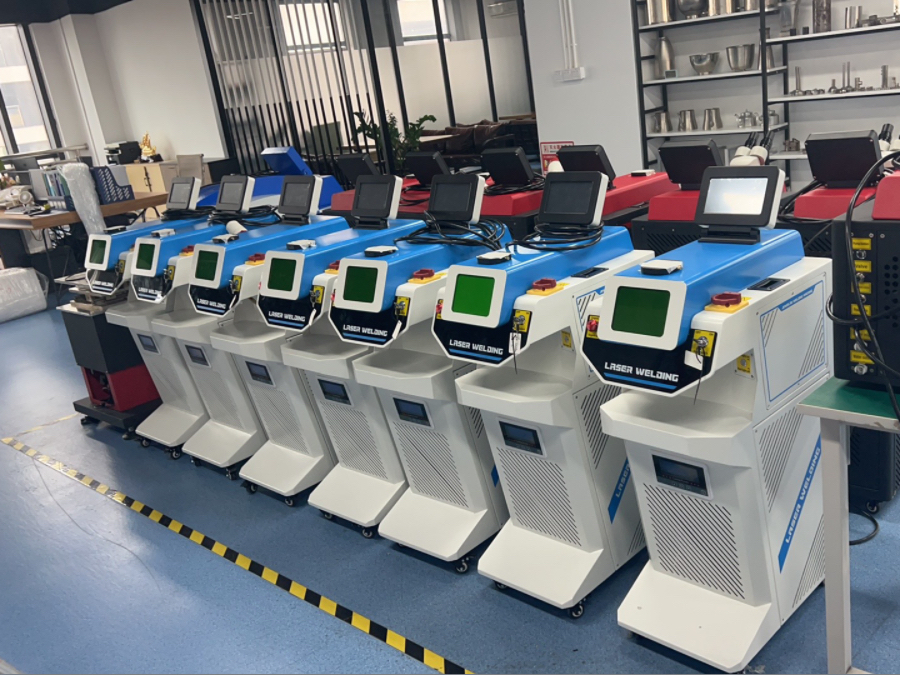 Explorer les principaux Types de Machines de soudage Laser YAG pour les bijoux!